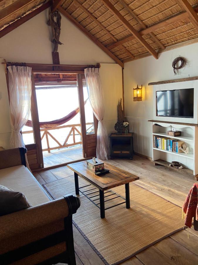 Castaway Beach Bungalows Шритану Экстерьер фото