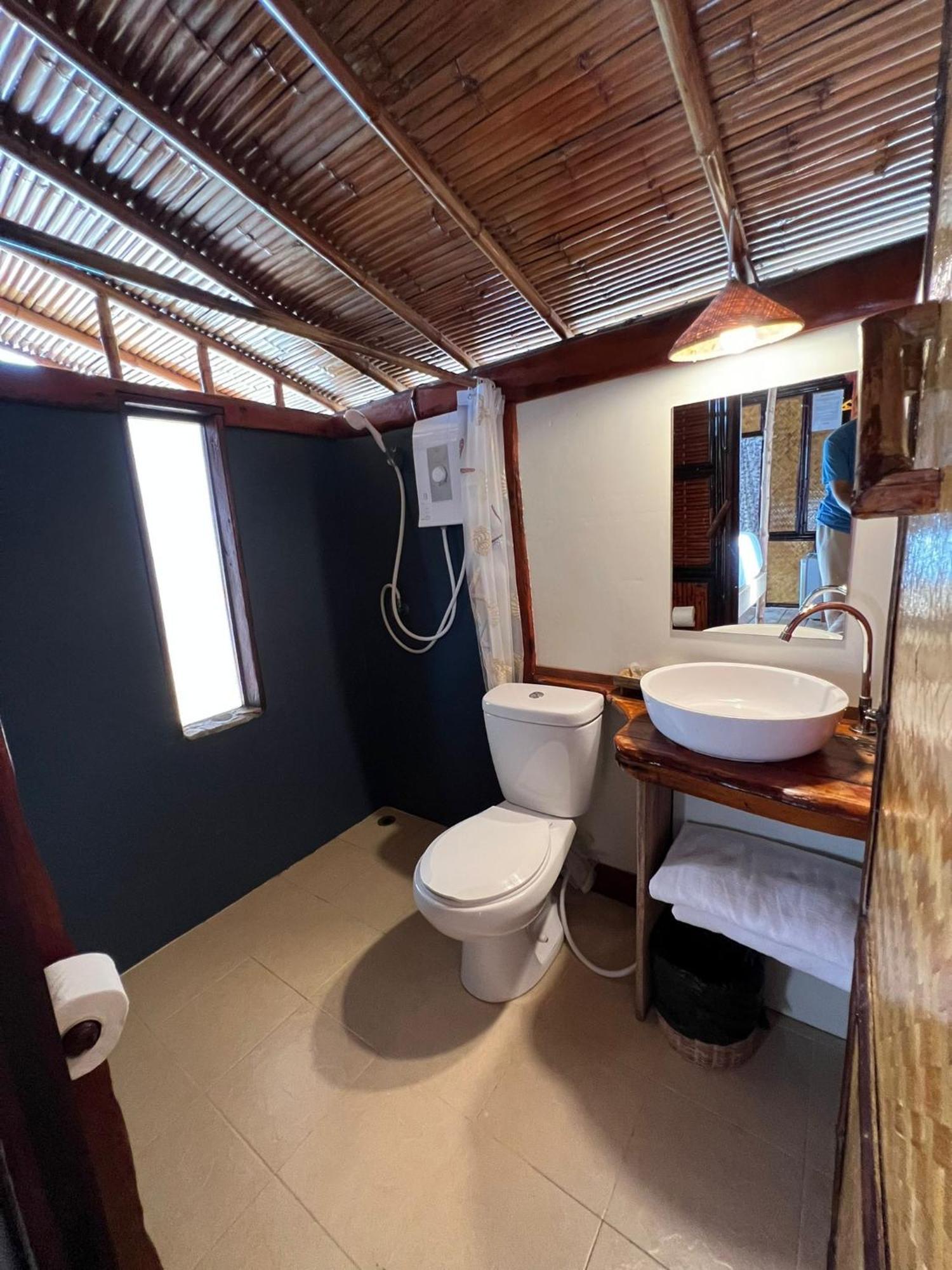 Castaway Beach Bungalows Шритану Номер фото