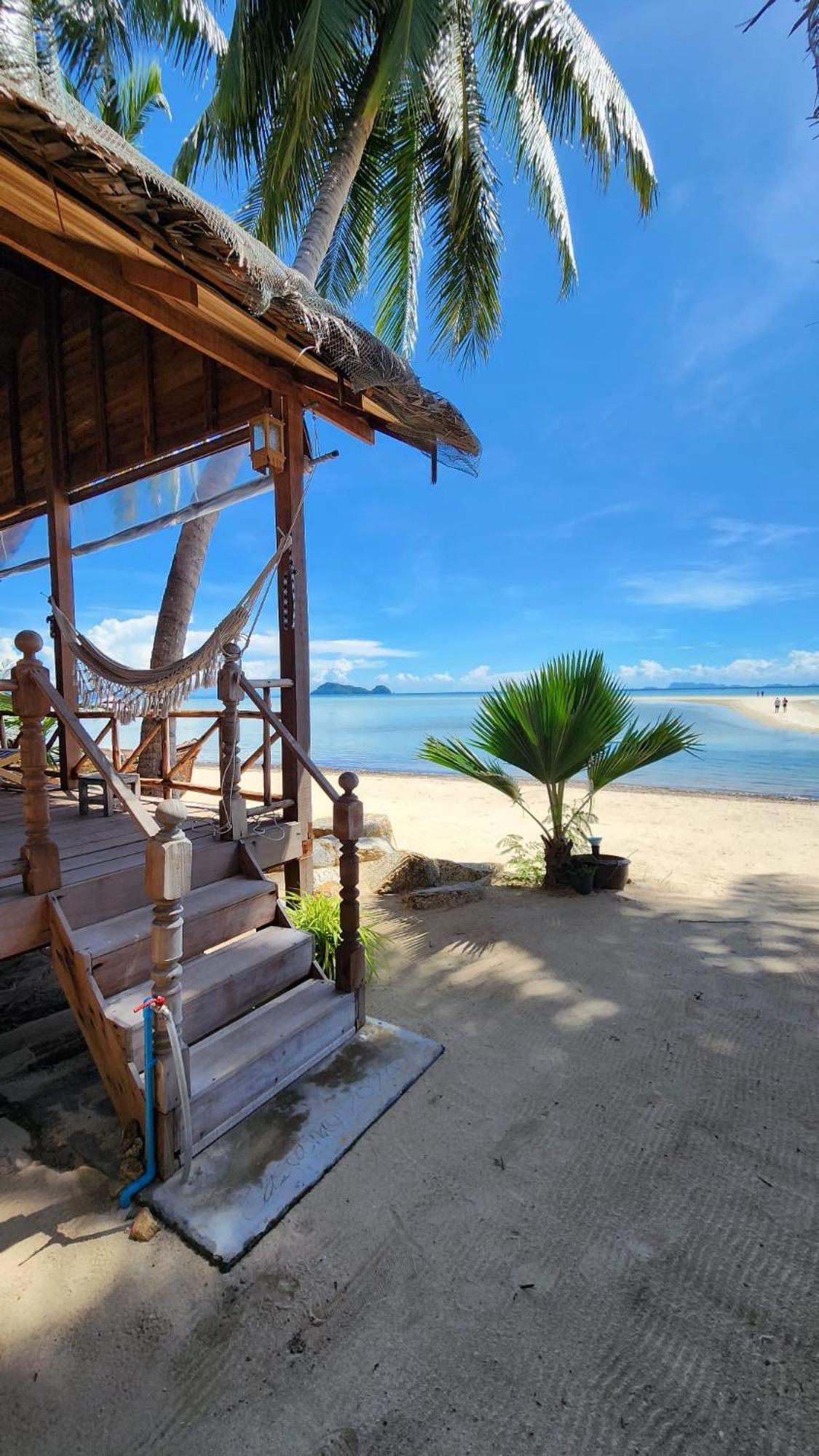 Castaway Beach Bungalows Шритану Экстерьер фото