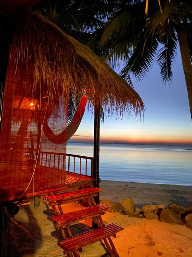 Castaway Beach Bungalows Шритану Экстерьер фото